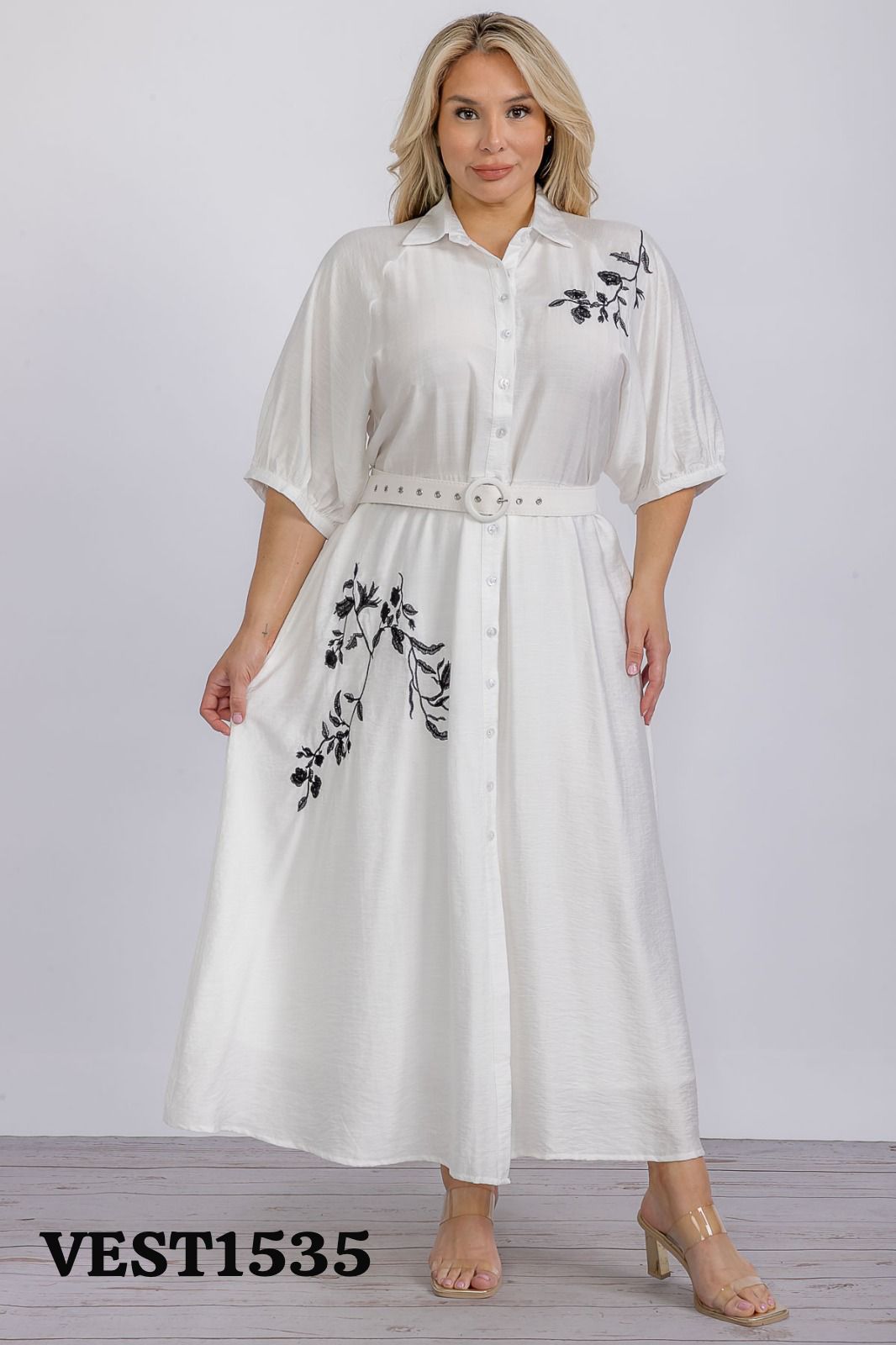 VESTIDO LA REINA BORDADO PLUS SIZE PARA DAMA