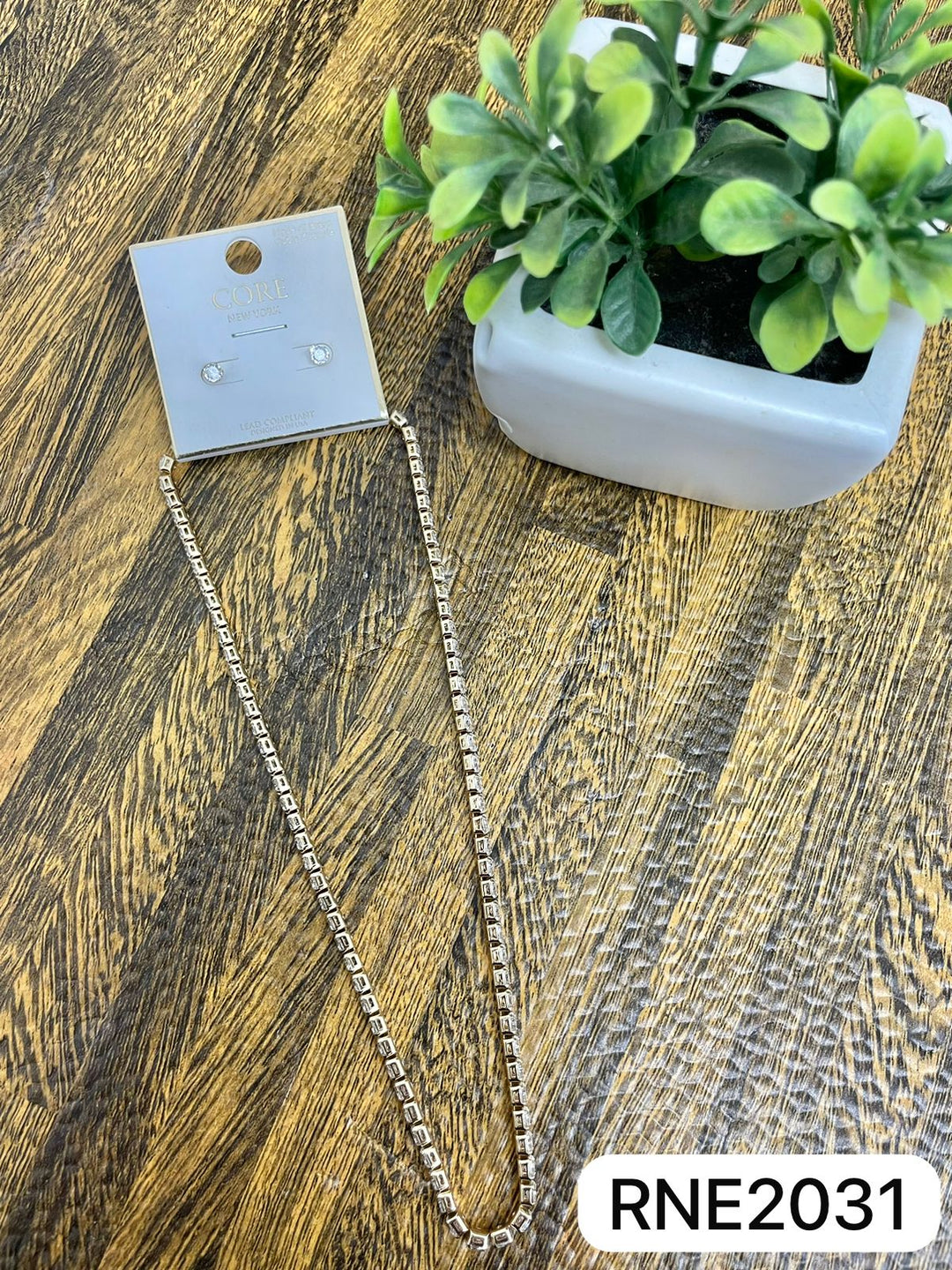 COLLAR CORE EN PIEDRA