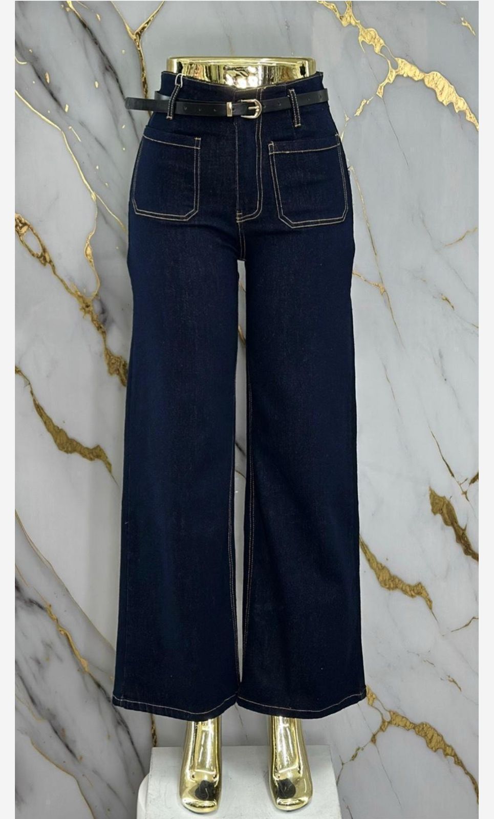 PANTALON RECTO BOLSILLOS CUADRADOS