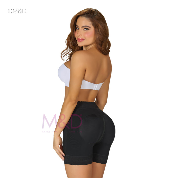 Short corto con cierre completo M&D