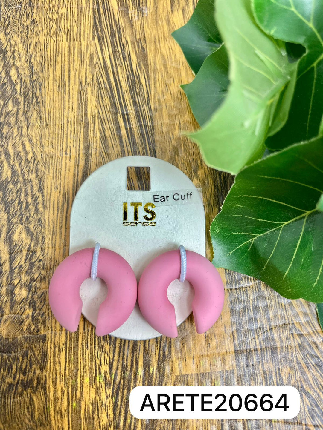 RUBBER COAT EAR CUFF