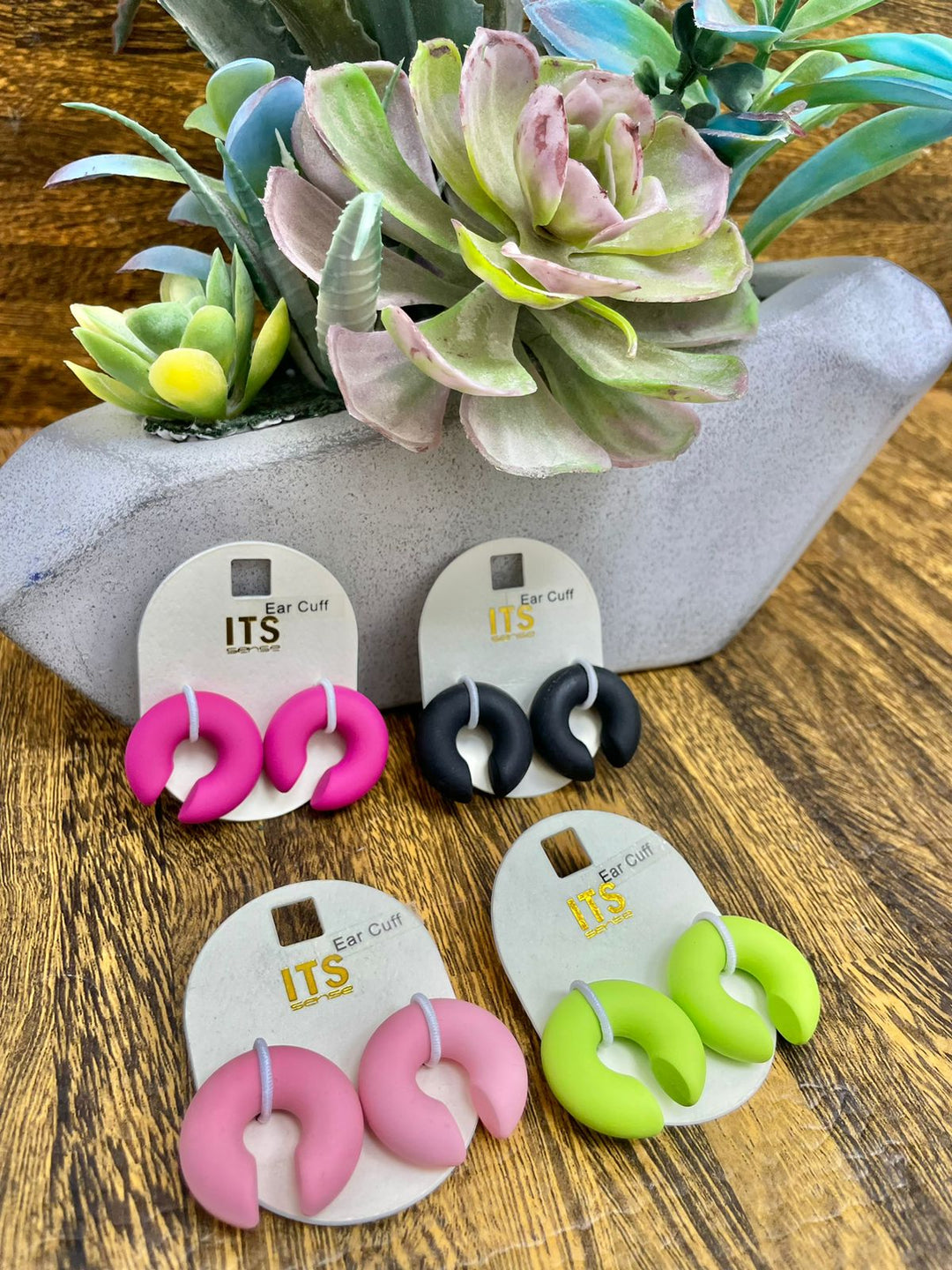 RUBBER COAT EAR CUFF